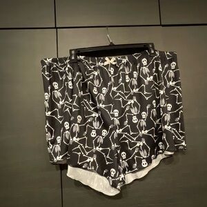 SHEIN CURVE SKULL SLEEP SHORT